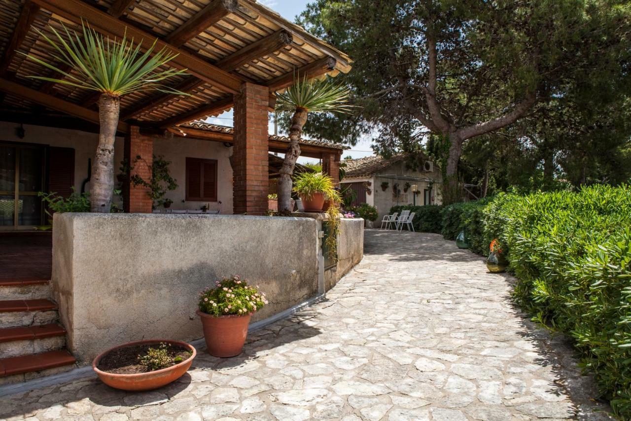 Sogno Siciliano Turismo Rurale Guest House เอริเช ภายนอก รูปภาพ
