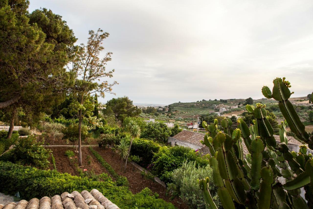 Sogno Siciliano Turismo Rurale Guest House เอริเช ภายนอก รูปภาพ