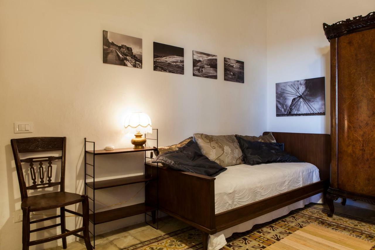 Sogno Siciliano Turismo Rurale Guest House เอริเช ภายนอก รูปภาพ